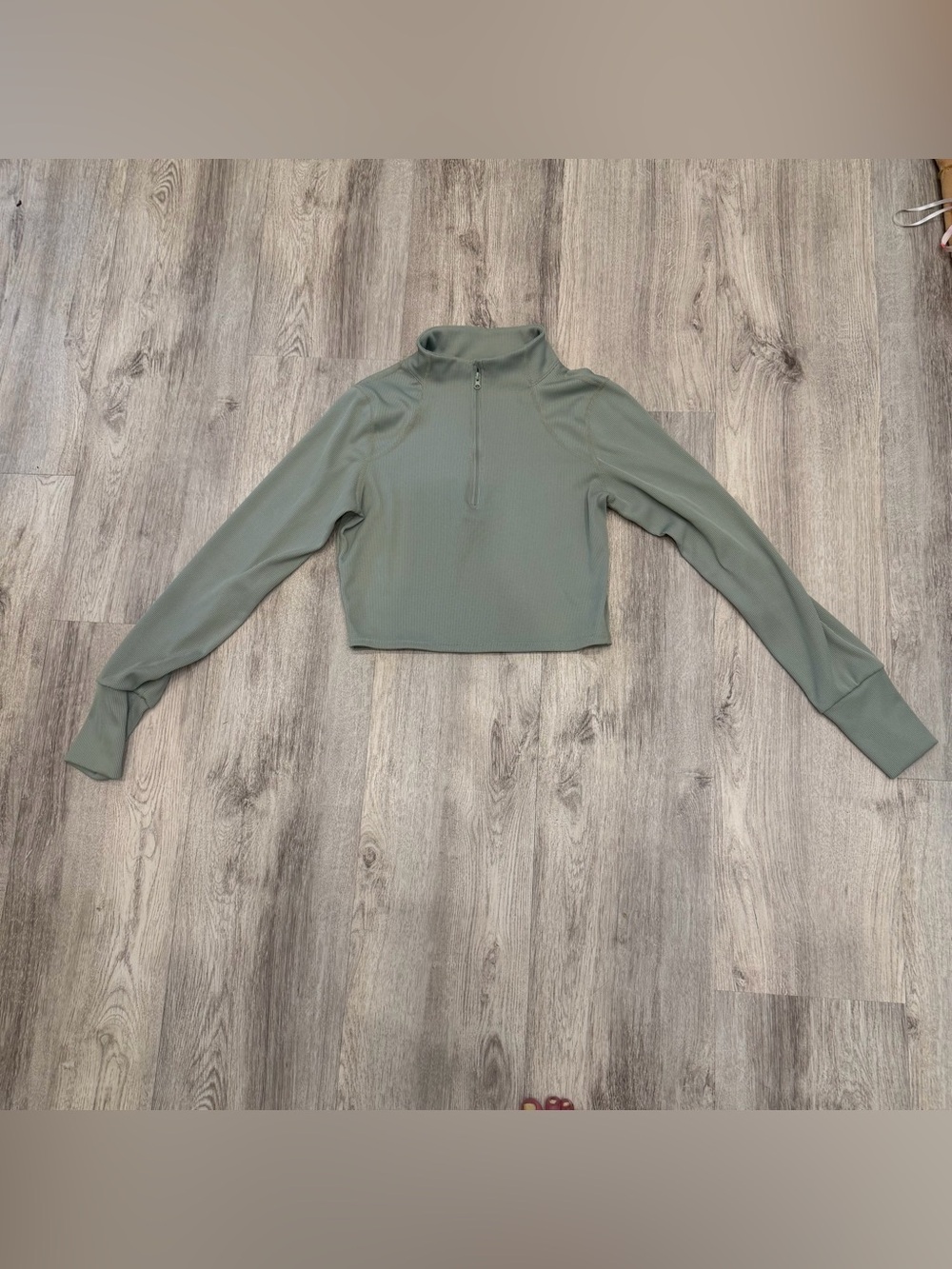 LA + Image‎ Sage Green Cropped Quarter Zip Activewear Top Medium